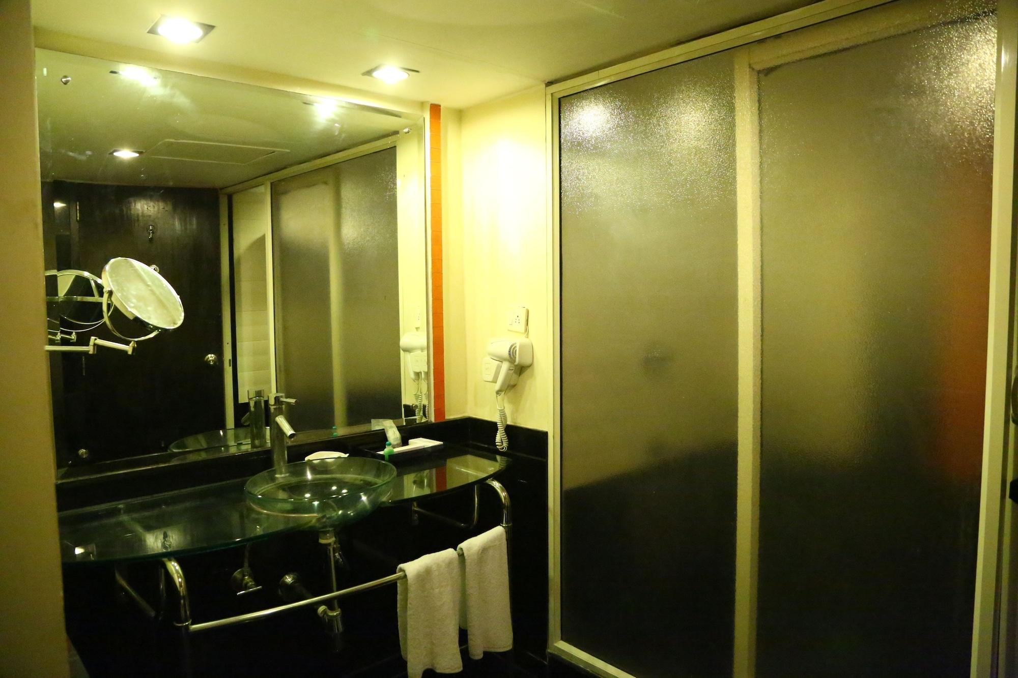 Regenta Central Deccan Chennai, Royapettah Экстерьер фото