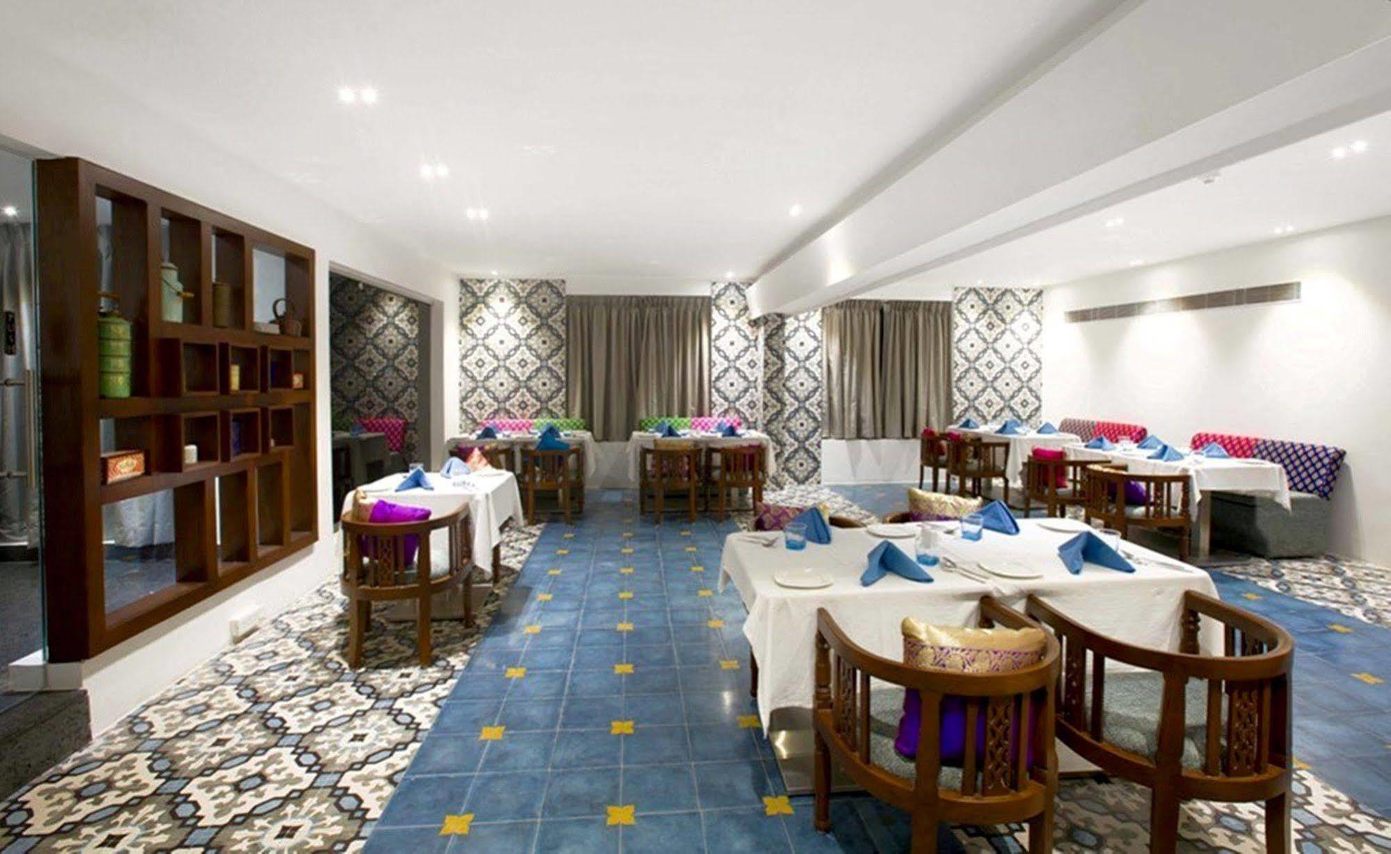 Regenta Central Deccan Chennai, Royapettah Экстерьер фото