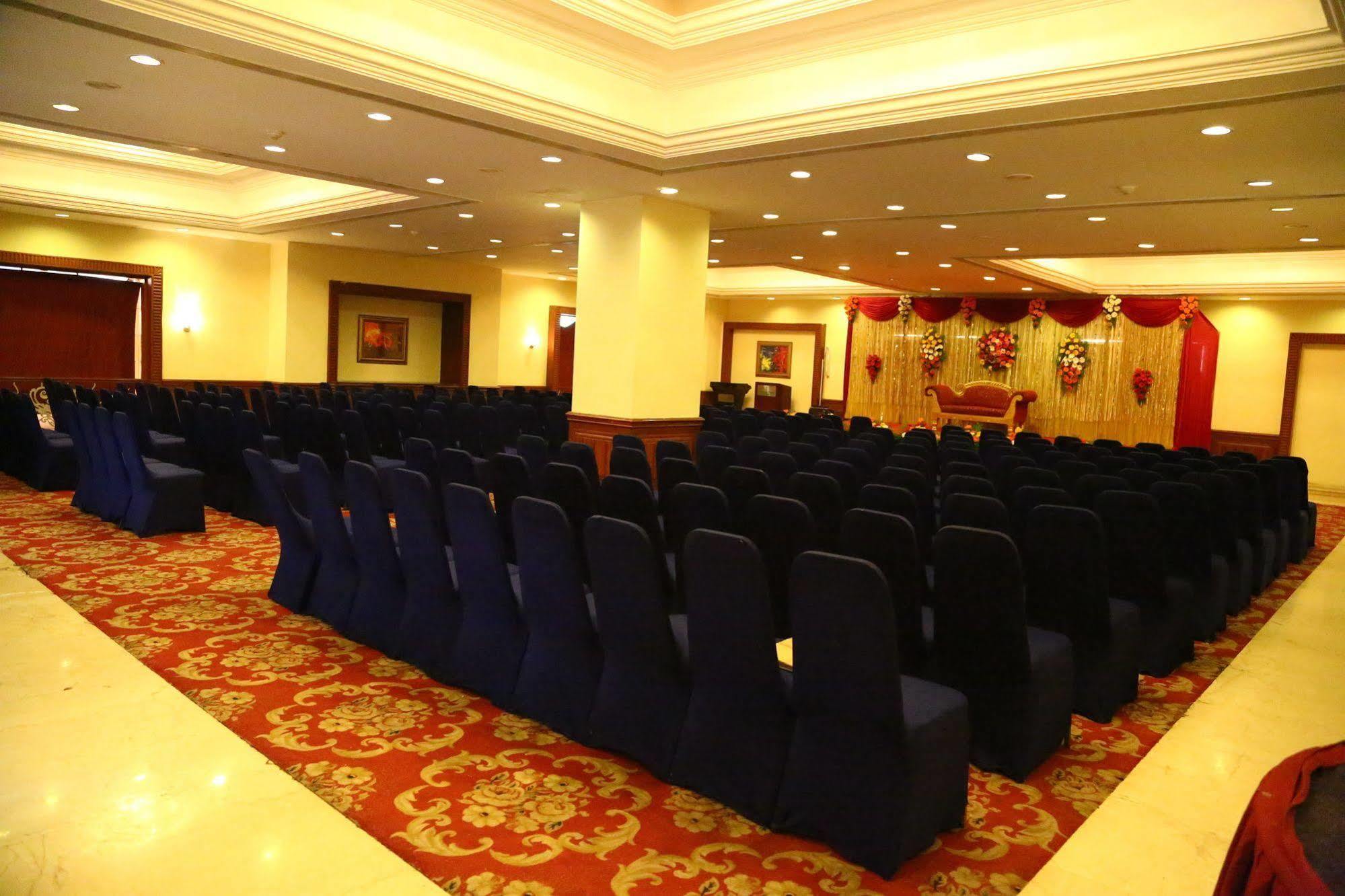 Regenta Central Deccan Chennai, Royapettah Экстерьер фото