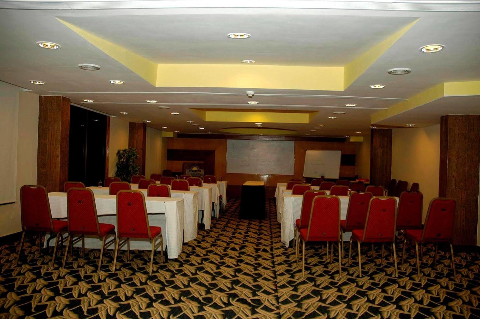 Regenta Central Deccan Chennai, Royapettah Экстерьер фото