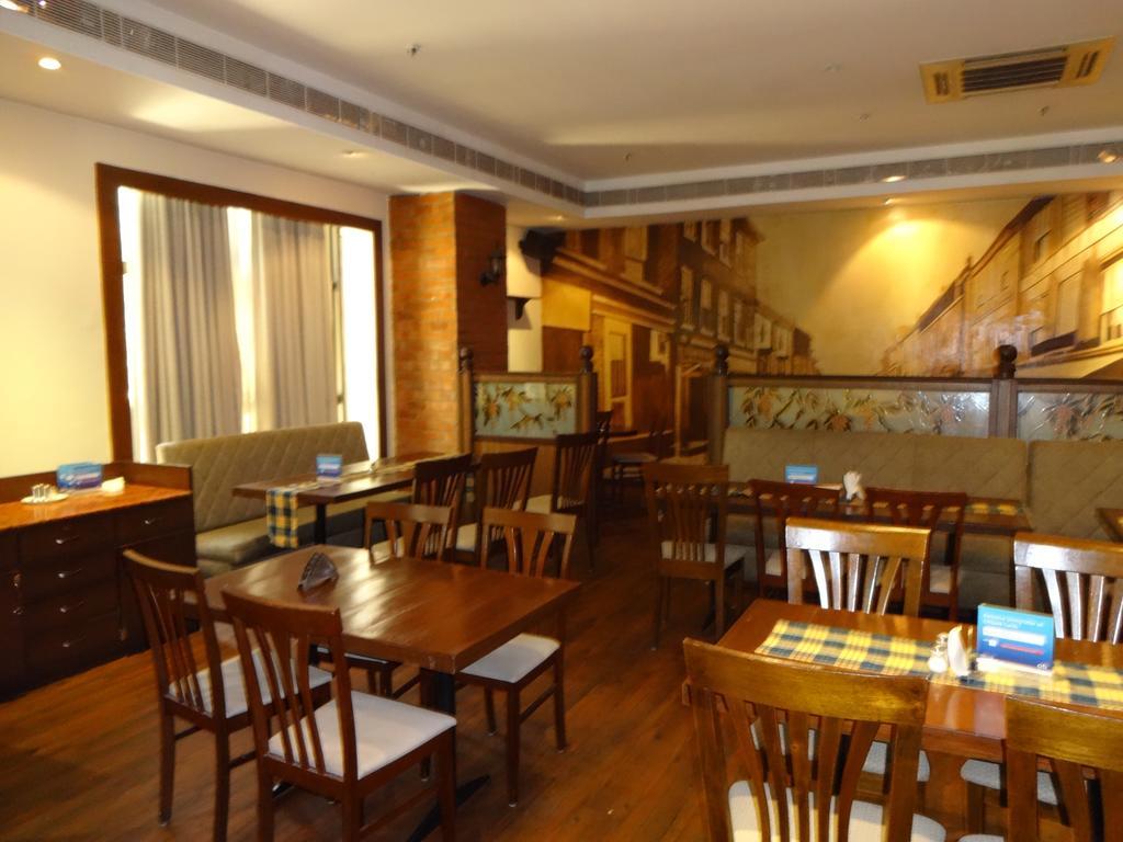 Regenta Central Deccan Chennai, Royapettah Экстерьер фото